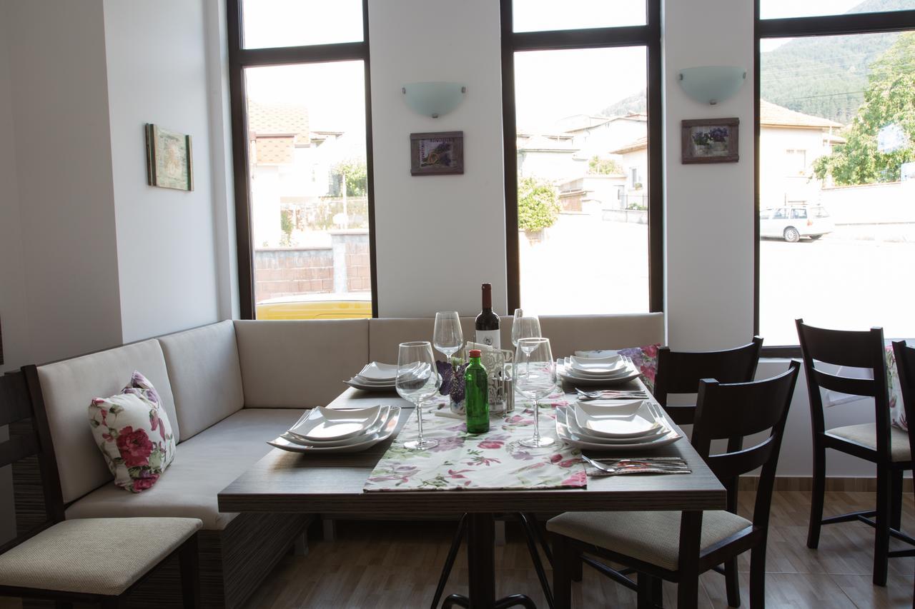 Sveti Nikola Family Hotel Szapareva Banja Kültér fotó